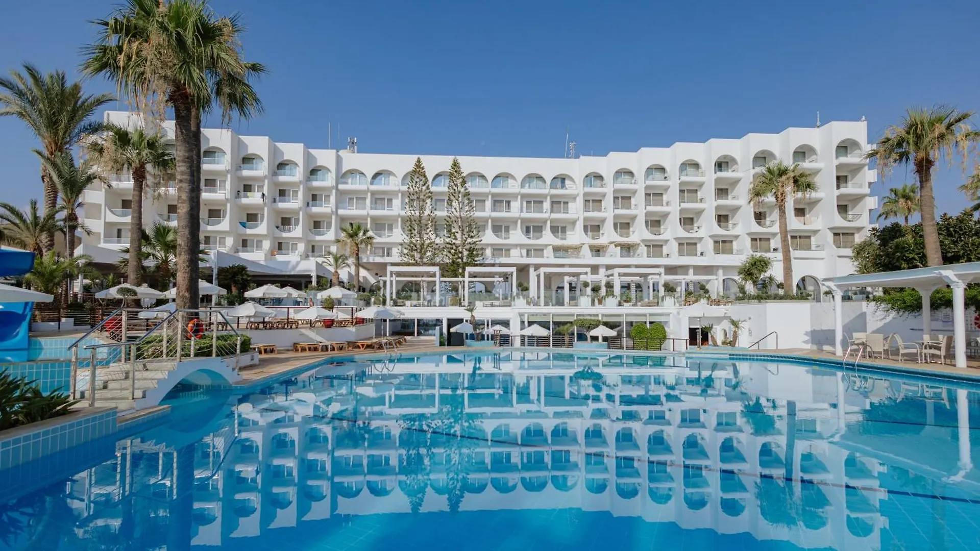 **** Resort Golden Coast Beach Hotel Protaras Cyprus